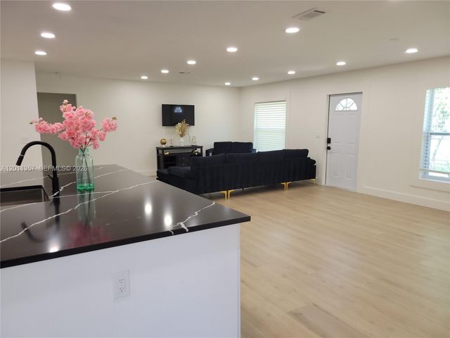 735 Tradewind Drive, North Palm Beach, FL 33408