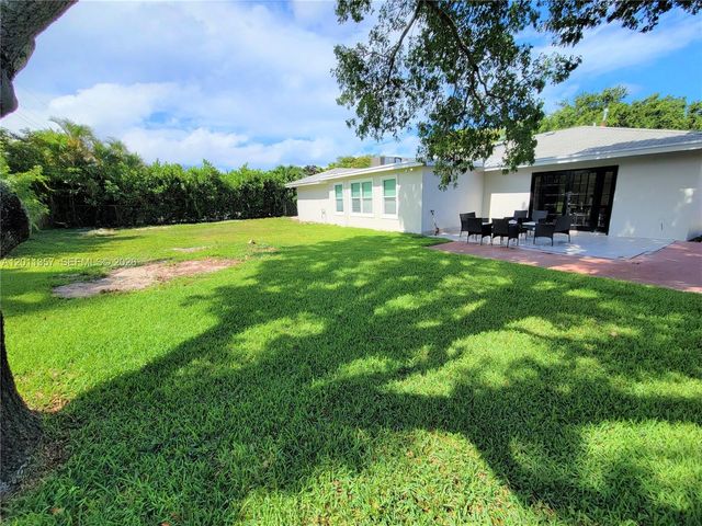 735 Tradewind Drive, North Palm Beach, FL 33408