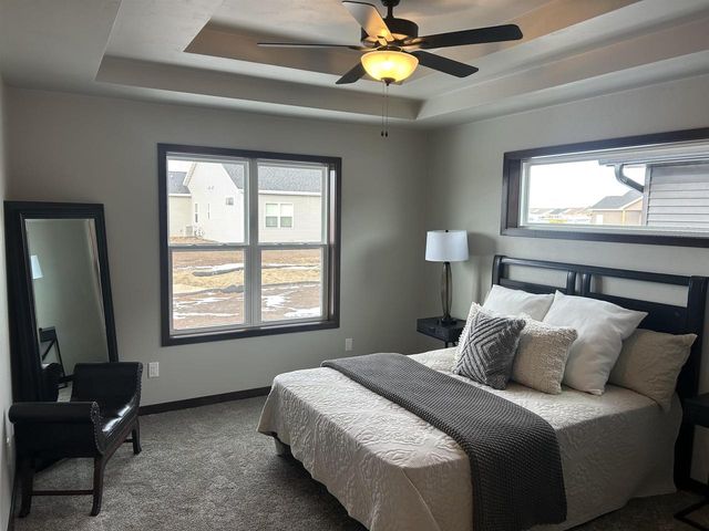 3668 E GLADIOLUS PLACE, Appleton, WI 54913