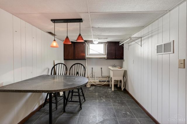 20 Highland Drive, Hillsboro, OH 45133