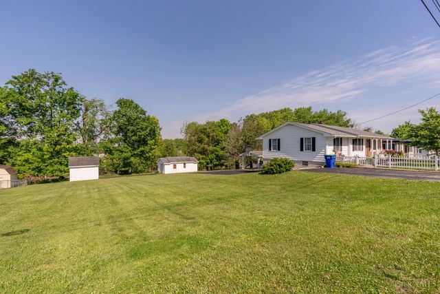 20 Highland Drive, Hillsboro, OH 45133