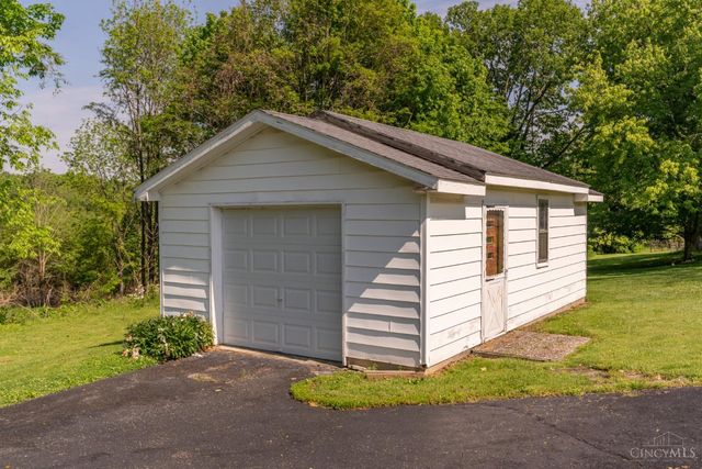 20 Highland Drive, Hillsboro, OH 45133