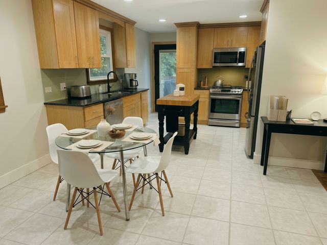 9N277 Corron Road, Elgin, IL 60124