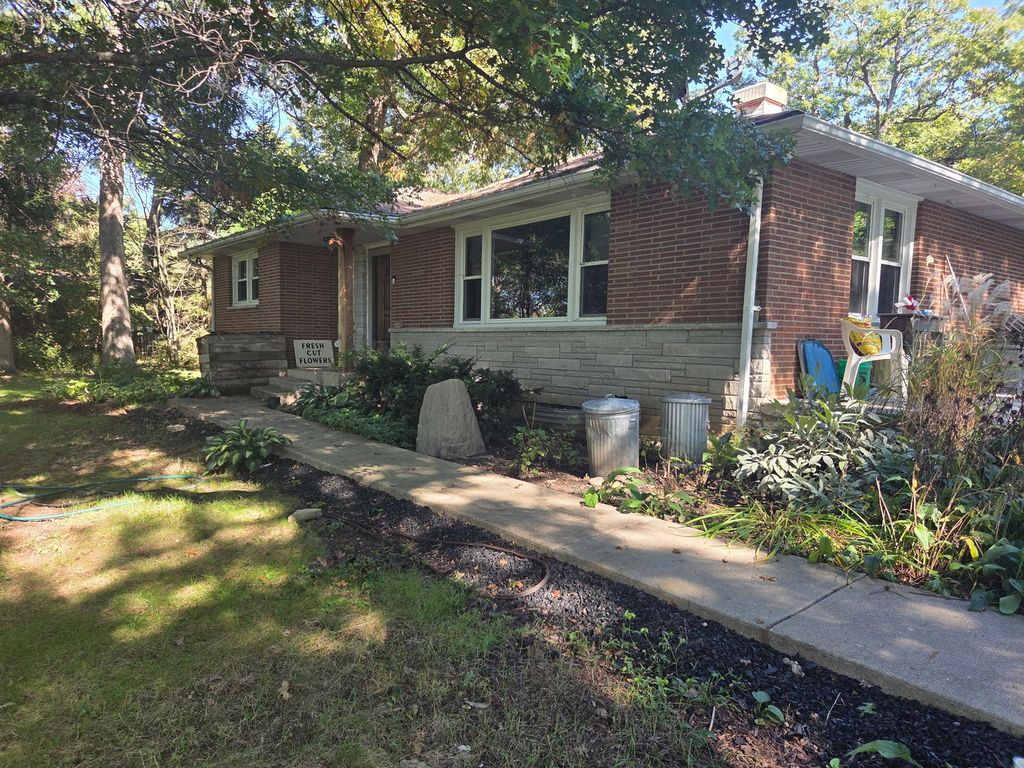 9N277 Corron Road, Elgin, IL 60124
