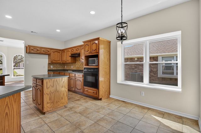 2795 Beacon Hill Drive, Rockwall, TX 75087