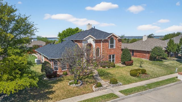 2795 Beacon Hill Drive, Rockwall, TX 75087