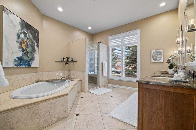 1610 Burr Oaks Drive, West Des Moines, IA 50266