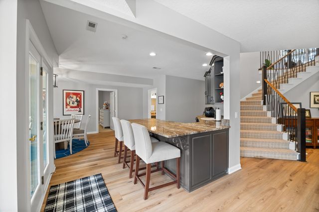 1610 Burr Oaks Drive, West Des Moines, IA 50266