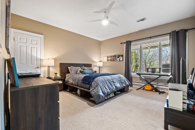 1610 Burr Oaks Drive, West Des Moines, IA 50266