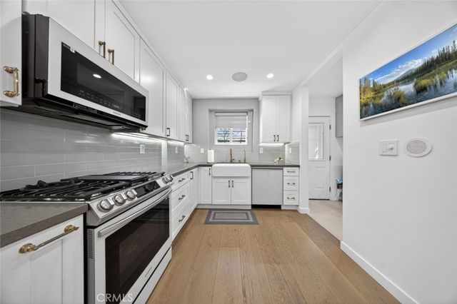 4926 Greenbush Avenue, Sherman Oaks, CA 91423