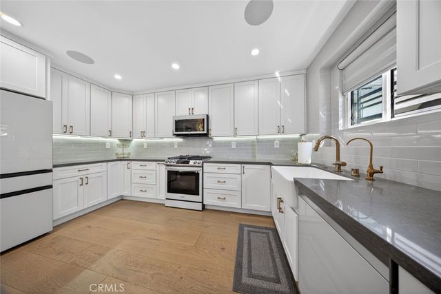 4926 Greenbush Avenue, Sherman Oaks, CA 91423