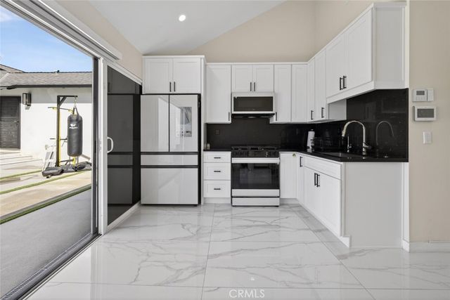 4926 Greenbush Avenue, Sherman Oaks, CA 91423