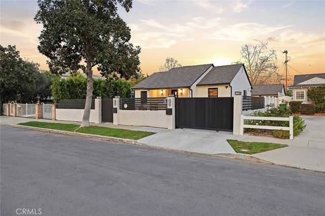 4926 Greenbush Avenue, Sherman Oaks, CA 91423