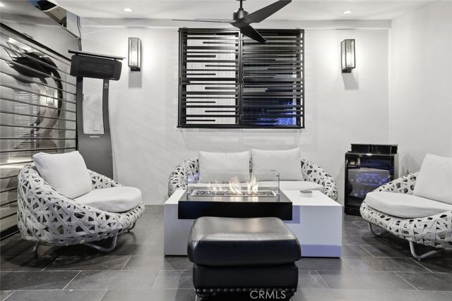 4926 Greenbush Avenue, Sherman Oaks, CA 91423