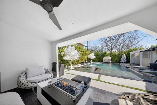 4926 Greenbush Avenue, Sherman Oaks, CA 91423