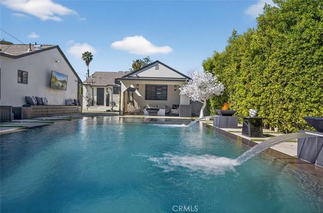 4926 Greenbush Avenue, Sherman Oaks, CA 91423