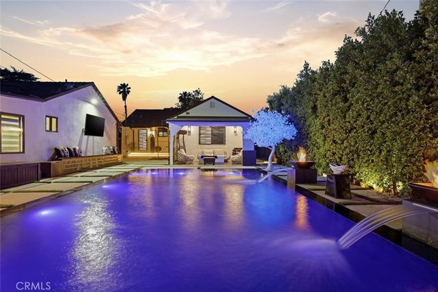 4926 Greenbush Avenue, Sherman Oaks, CA 91423