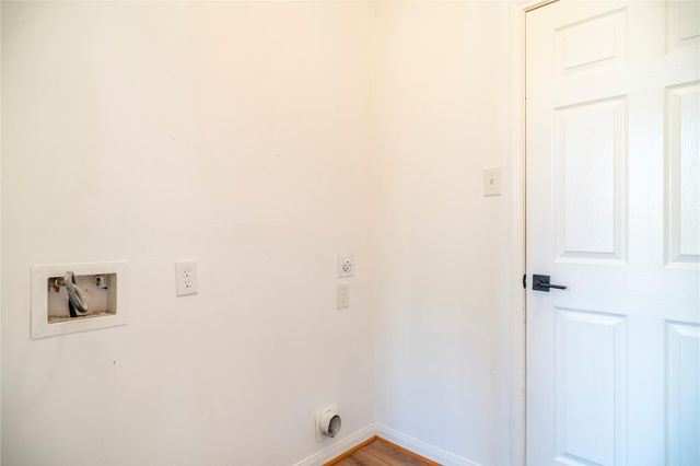 16327 Woma Ct Court, Sugar Land, TX 77498