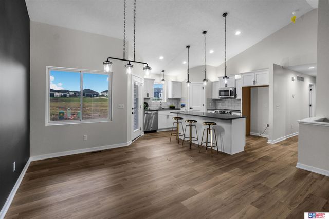 9419 S 82nd Street, Lincoln, NE 68516