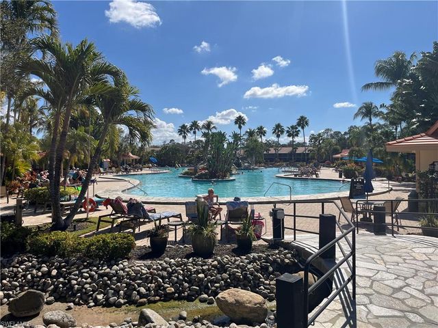 1615 Windy Pines DR # 10, Naples, FL 34112