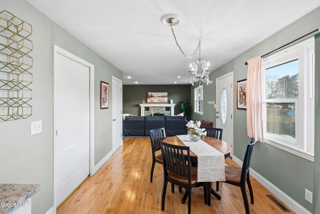 48 Quincy Street, Colonie, NY 12205