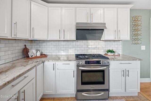 48 Quincy Street, Colonie, NY 12205