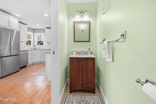 48 Quincy Street, Colonie, NY 12205