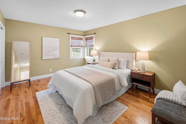 48 Quincy Street, Colonie, NY 12205