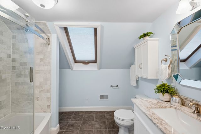 48 Quincy Street, Colonie, NY 12205