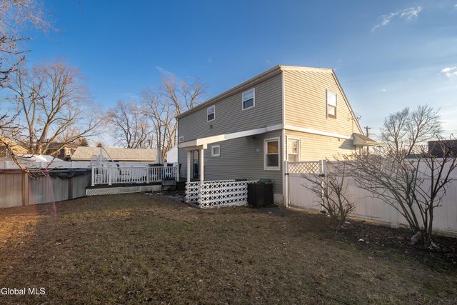 48 Quincy Street, Colonie, NY 12205