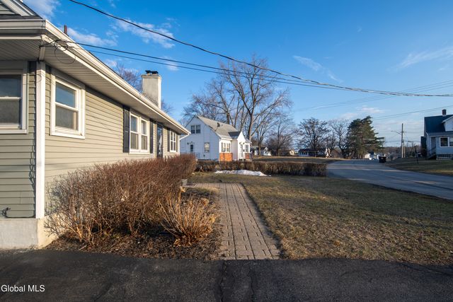 48 Quincy Street, Colonie, NY 12205