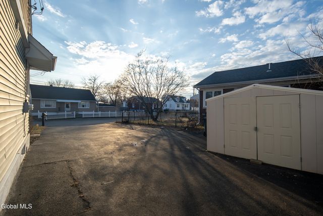 48 Quincy Street, Colonie, NY 12205