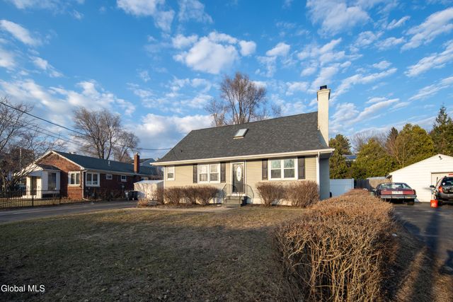 48 Quincy Street, Colonie, NY 12205