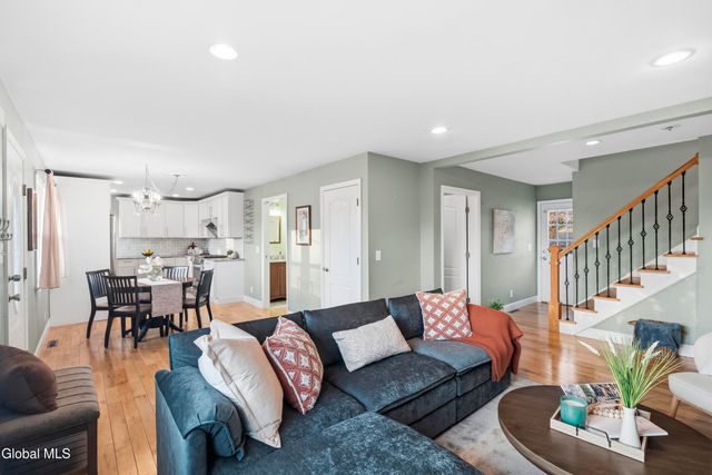 48 Quincy Street, Colonie, NY 12205