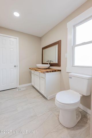 638 S 41st St, Louisville, KY 40211