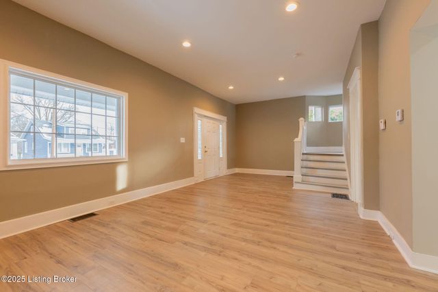 638 S 41st St, Louisville, KY 40211