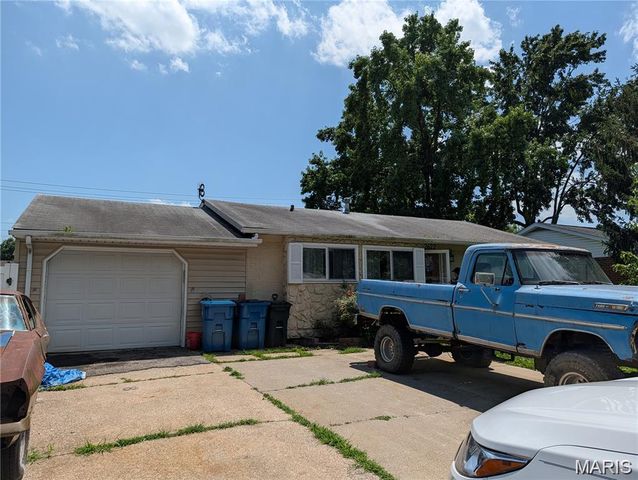 2622 Pontoon Road, Granite City, IL 62040
