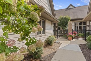 7513 W Tuckaway Pines CIRCLE, Franklin, WI 53132