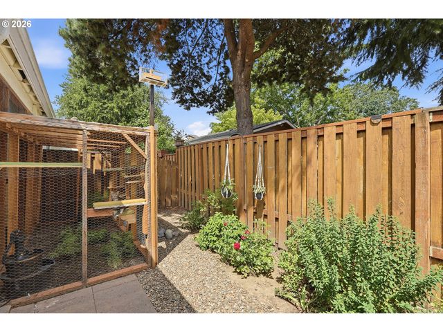 4848 Sw Wembley Pl, Beaverton, OR 97005