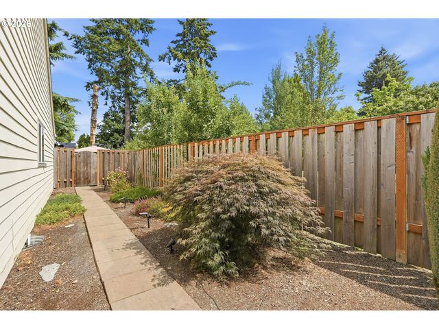 4848 Sw Wembley Pl, Beaverton, OR 97005