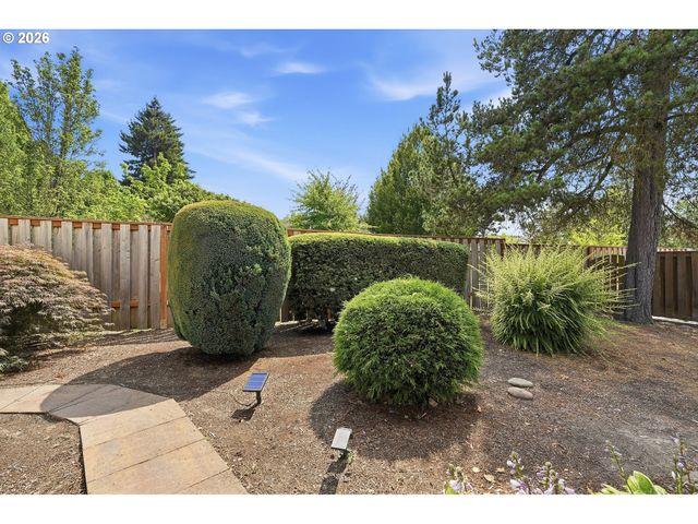 4848 Sw Wembley Pl, Beaverton, OR 97005
