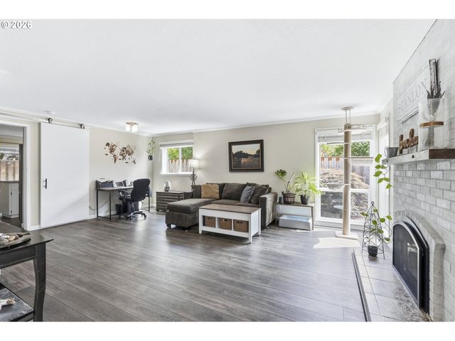 4848 Sw Wembley Pl, Beaverton, OR 97005