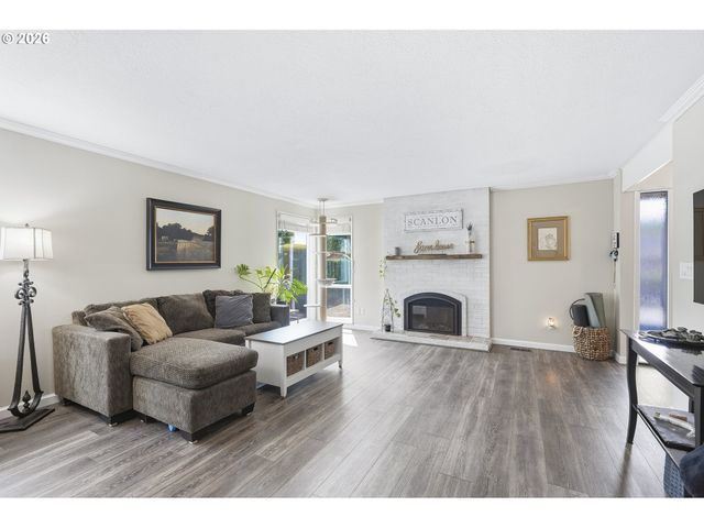 4848 Sw Wembley Pl, Beaverton, OR 97005
