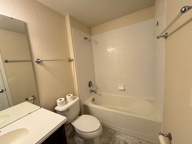 1268 TOLUKE POINT, Orlando, FL 32828