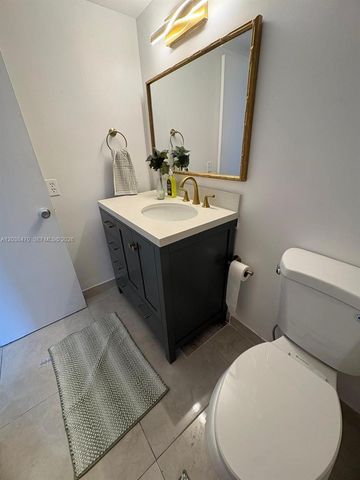 541 Blue Heron Drive 215, Hallandale Beach, FL 33009