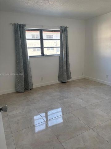 541 Blue Heron Drive 215, Hallandale Beach, FL 33009
