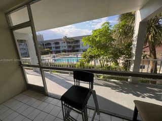 541 Blue Heron Drive 215, Hallandale Beach, FL 33009