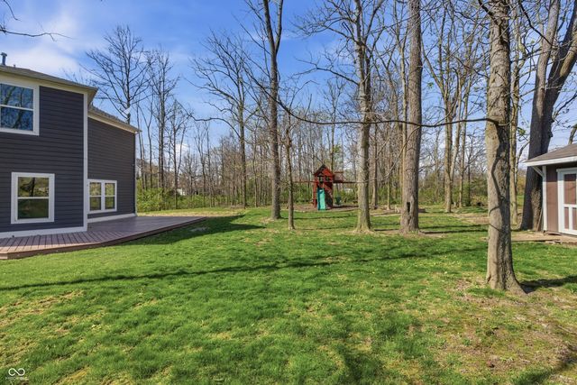 875 Harvest Ridge Drive, Avon, IN 46123