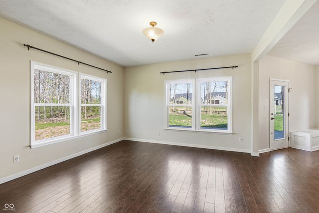 875 Harvest Ridge Drive, Avon, IN 46123