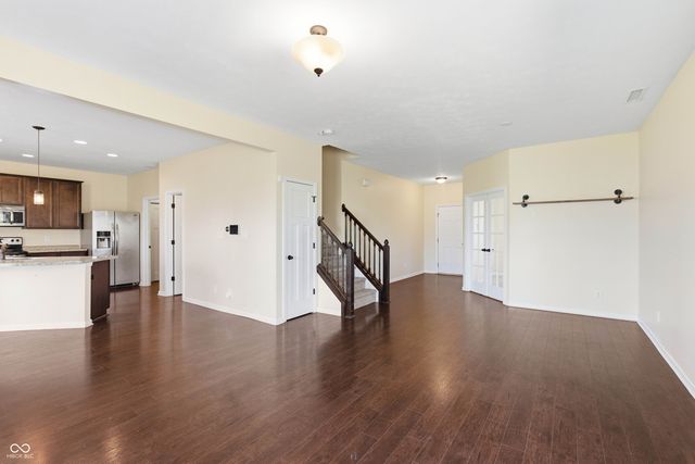 875 Harvest Ridge Drive, Avon, IN 46123